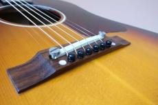 Gibson Custom Shop J-45 "The 59"  / 1st Version・thin Lacquer Finish・Solid AA Sitka Spruce Top・Solid Mahogany Side and Back・Large Pick guard・One Ring Rosette・59 Style Adjustable Bridge【With Original Case】2013_15