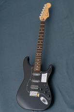 Fender Standard Stratocaster HSS -Black-_2
