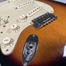 Fender AM DLX ST/M LH【重量約3.85Kg】【レフティ】_5