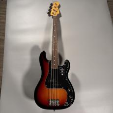 Fender American Professional Classic Precision Bass　3-Color Sunburst【4.03kg】_4