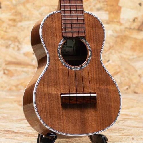 URABE [占部ウクレレ] S-54 Walnut Soprano
