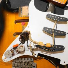 Fender 1984 "Fullerton" American Vintage '57 Stratocaster 2-Color Sunburst_12