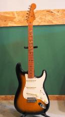 Fender 1984 "Fullerton" American Vintage '57 Stratocaster 2-Color Sunburst_13