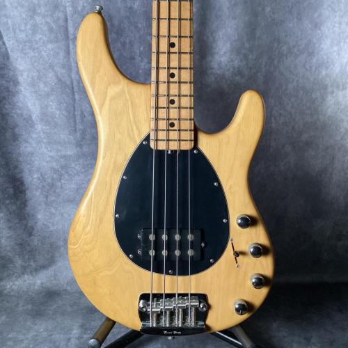 MUSIC MAN Sterling 4st NA VELVET