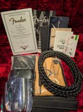 Fender Custom Shop 1960 Jazz Bass Relic Firemist Gold  2013_10