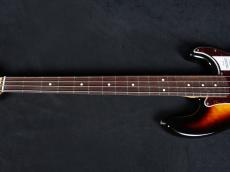 Fender Made in Japan Traditional 60s Precision Bass 3-Color Sunburst_4
