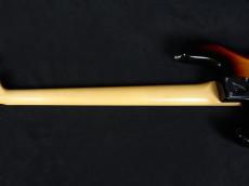 Fender Made in Japan Traditional Late 60s Jazz Bass 3-Color Sunburst_8