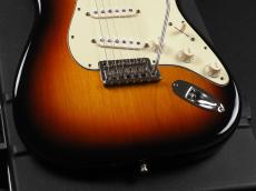 Fender American Standard Stratocaster Maple Fingerboard ~3-Color Sunburst~ 2007年製_6