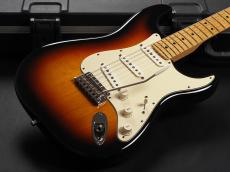 Fender American Standard Stratocaster Maple Fingerboard ~3-Color Sunburst~ 2007年製_7