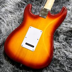 Squier Sonic Stratocaster, Laurel Fingerboard, White Pickguard, Sienna Sunburst【2026年NEWカラー】_8
