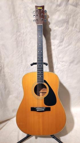 YAMAHA FG-200D