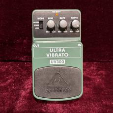 BEHRINGER UV300_2