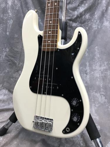 Fender Japan PB70-70US