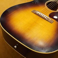 Gibson 1942 Banner J-45 Vintage Sunburst Light Aged Vintage Sunburst【選定品】_2