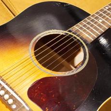 Gibson 1942 Banner J-45 Vintage Sunburst Light Aged Vintage Sunburst【選定品】_3