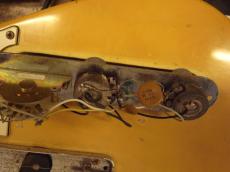 Fender TELECASTER (1975)_4