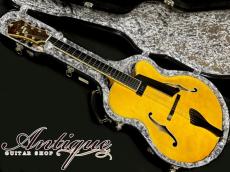 Benedetto Guitars Cremona 17” Archtop 2009 Honey Blonde /Master Grade European Wood /S-6 PU w/Calton HC /Built by Robert "Bob" Benedetto Near-Mint 2.67kg "CREMONA #1”