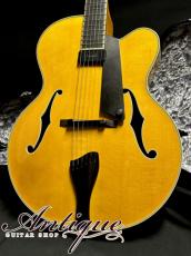 Benedetto Guitars Cremona 17” Archtop 2009 Honey Blonde /Master Grade European Wood /S-6 PU w/Calton HC /Built by Robert "Bob" Benedetto Near-Mint 2.67kg "CREMONA #1”_2