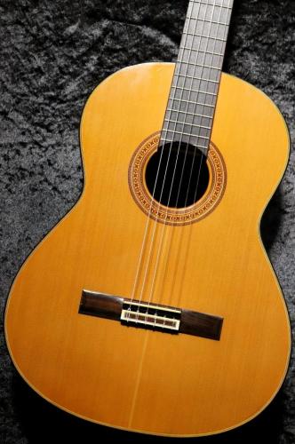 松岡良治 【USED】 M-60 杉 / ローズウッド【コスパに優れた良音・演奏性】【池袋店在庫品】