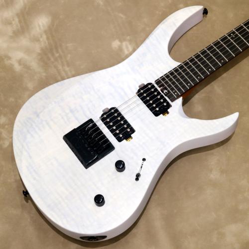 Balaguer Guitars Diablo Standard with Evertune Bridge, Satin Trans White