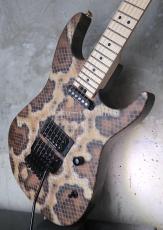 Charvel USA Custom Shop Warren De Martini/ Signature / SnakeSkin Graphic　(1)_2