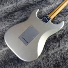 Fender H.E.R. Stratocaster Chrome Glow【EARLY SUMMER SALE】_6