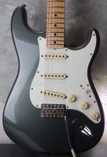 Fender Custom Shop '69 Stratocaster / Journeyman Relic / Charcoal Frost Metallic