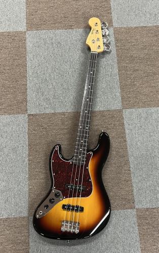 Fender Made in Japan Traditional 60s Jazz Bass, Left-Handed, Rosewood Fingerboard, 3-Color Sunburst