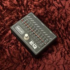 MXR TEN BAND EQ