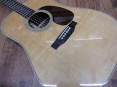 Martin D-28 STANDARD_2