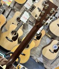 Martin D-28 Standard -Sunburst- 【2021年製】_8