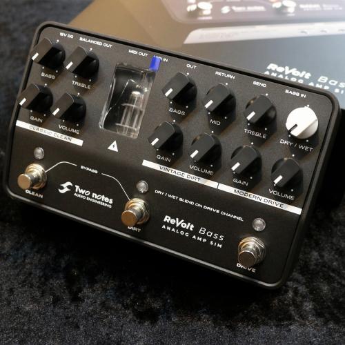 Two Notes ReVolt Bass【真空管搭載アンプシミュレーター&DI】【送料無料】