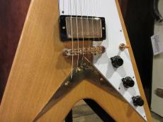 Gibson Custom Shop 1958 Korina Flying V Reissue_3