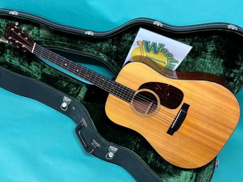 Martin D-18