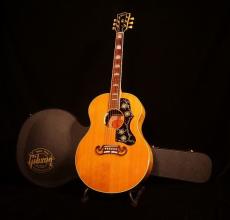 Gibson L-200 Emmylou Harris Model【エミルーハリスへの敬意を込めて製作された貴重モデル!  スモールボディからは想像出来ないスケール感と美しいメイプルサウンドが魅力の一本です! 】解説試奏動画ご覧ください。