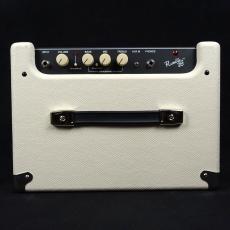 Fender Rumble 25 V3 IVORY 100V JPN_4