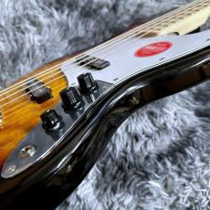 Squier Affinity Series Jazz Bass, Maple Fingerboard, White Pickguard, 3-Color Sunburst_9