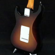 Fender American Vintage II 1961 Stratocaster, Rosewood Fingerboard, 3-Color Sunburst_5