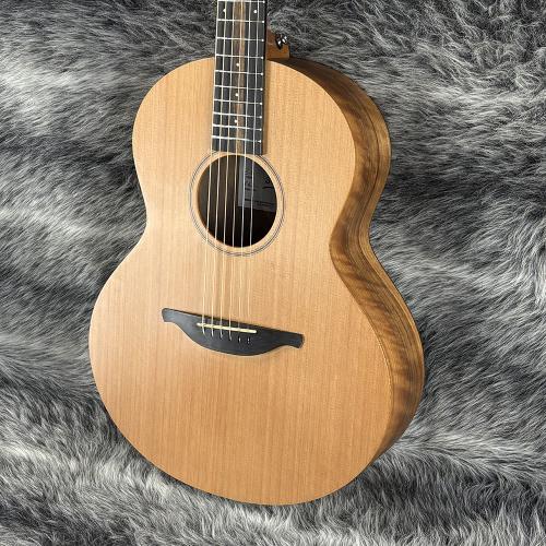 Sheeran by Lowden S-01