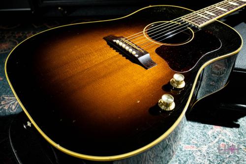 Gibson J-160E / 2001