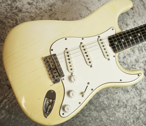 Fender 1971 Stratocaster Olympic White " WITH SYNCHRONIZED TREMOLO "