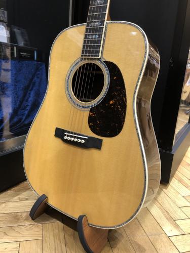 Martin D-45 Standard