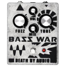 DEATH BY AUDIO Bass War