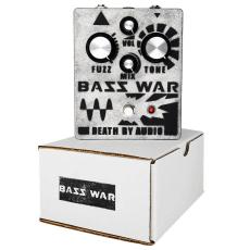 DEATH BY AUDIO Bass War_4