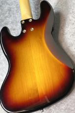 G&L USA JB - 3Tone Sunburst -【4.29kg】_10