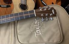 Taylor  Baby Taylor　BABY MAHOGANY BT2　　マイク搭載!　【アンプに繋げる　ミニ　ギター ベイビー　テイラー　 Mini Guitar 　】ベビー_5