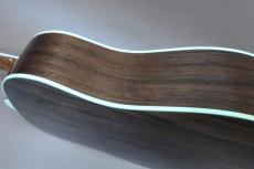 Gibson Custom Shop J-45 VINE / Abalone Vine Inlay ・Solid Spruce Top・Solid Madagascar Rosewood Side and Back・Grover Gold peg・Crown Inlay・Abalone Trim and Rosette・Madagascar Rosewood Fingerboard and Bridge【Wit_4