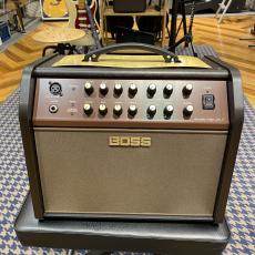 BOSS Acoustic Singer Live LT Acoustic Amplifier【現物画像】