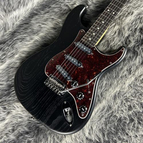 Fender Made in Japan Limited Stratocaster Raw Ash Rosewood Fingerboard Black