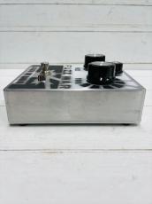 DEATH BY AUDIO Fuzz War_5